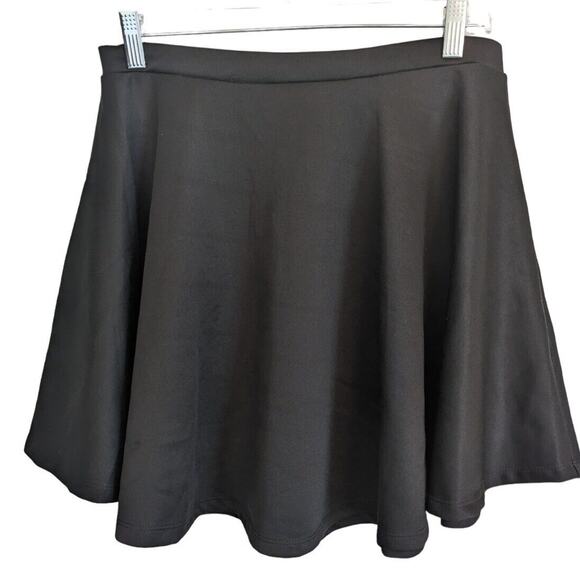 Made by Johnny Women's XXL Black Mini Skater Skirt Versatile Stretchy Flared - Picture 1 of 7